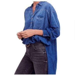 FREE PEOPLE Denim Blue Love This Henley chambray Tunic size Small